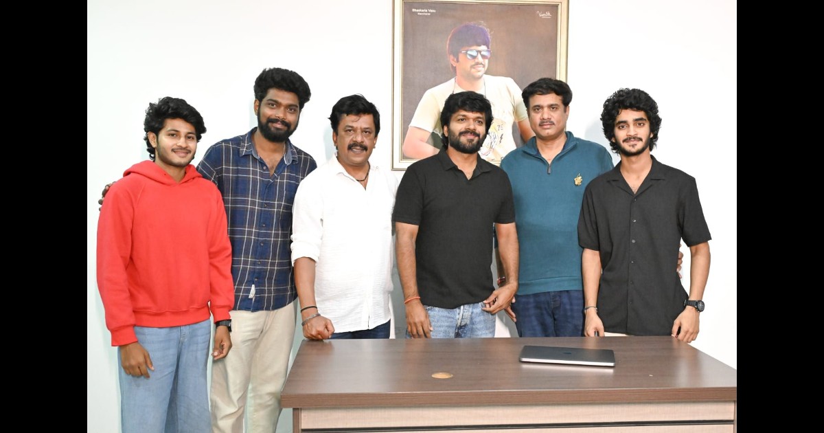 Baa Baa Black Sheep Movie Vevela Oohale Chupina Song Released