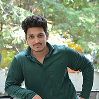 నా వెంట ప‌డుతున్న చిన్నాడెవ‌డ‌మ్మా చిత్రం హీరో తేజ్ కూర‌పాటి