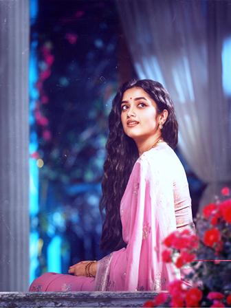 Kantha Movie Bhagyasri Borse First Look Launched